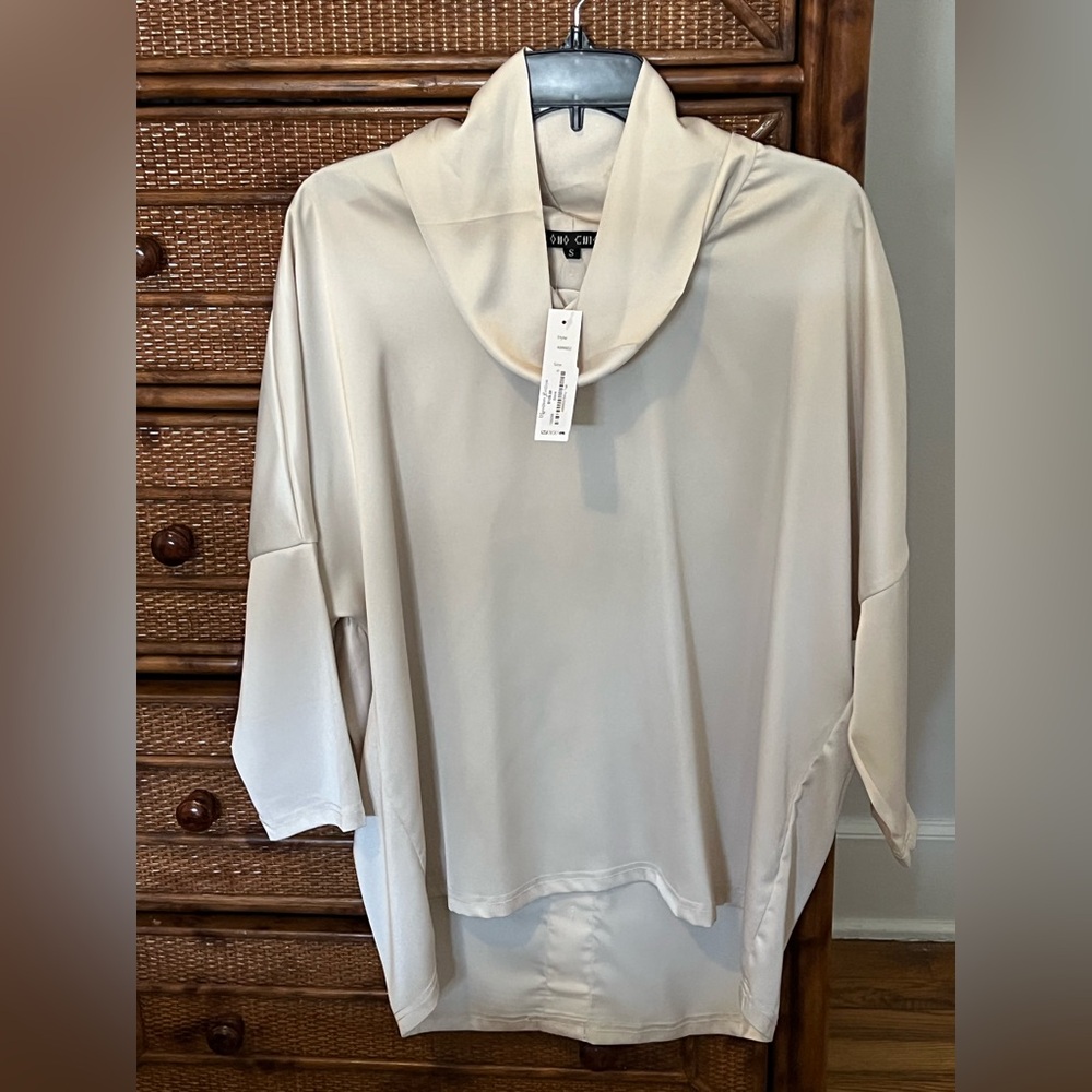 NWT Boho Chic Cream Silky Top. 3/4 Length Sleeves. Buttons down the back.